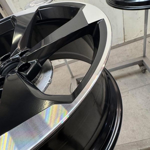 Alloy Wheel Refurb at SKS Coatings Elgin